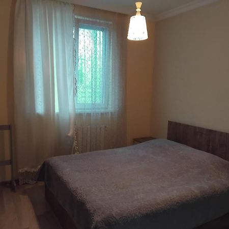 Appartement Apartament With Sea View à Batoumi Extérieur photo