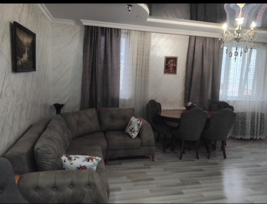 Appartement Apartament With Sea View à Batoumi Extérieur photo